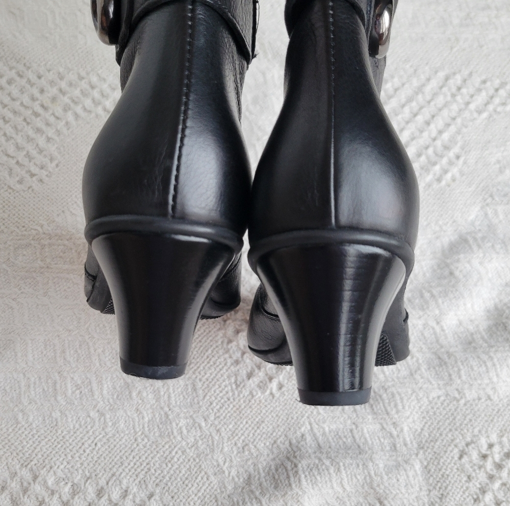 La Canadienne, Leather Zip-Up Knee High Small Heeled, Waterproof, Black Boot - Picture 7 of 13